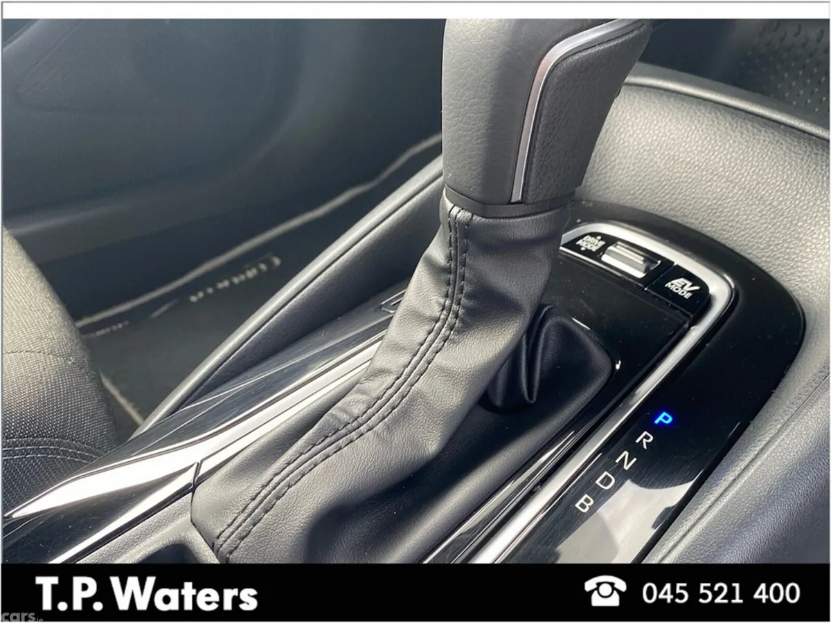 Toyota Corolla Saloon, Petrol Hybrid, 2023, Grey
