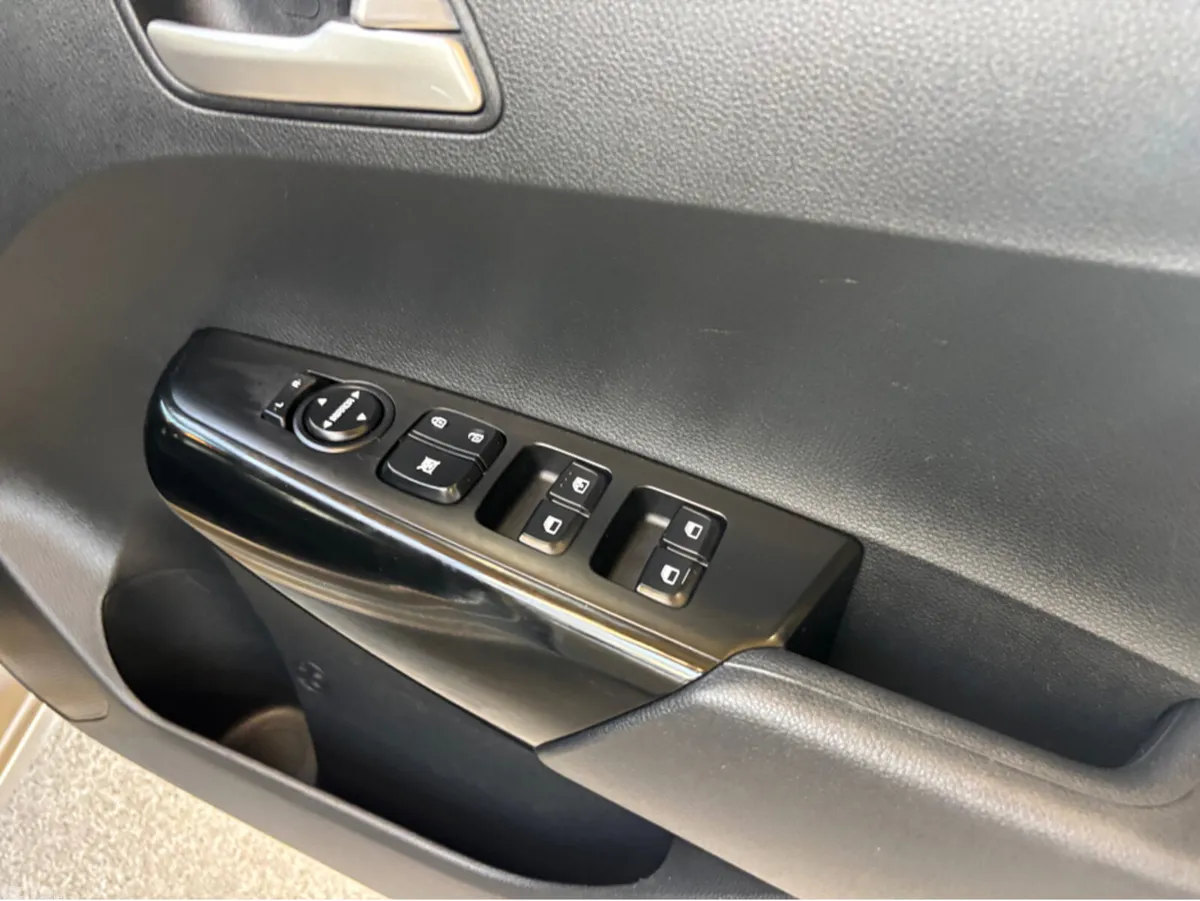 Kia Picanto MPV, Petrol, 2023, Grey