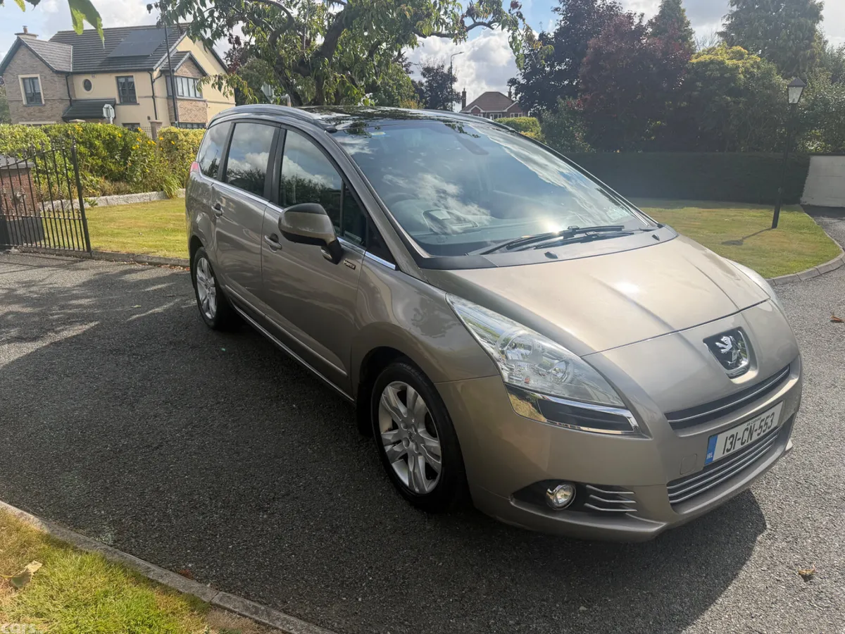 Peugeot 5008 MPV, Diesel, 2013, Grey