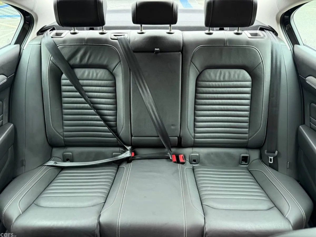 Volkswagen Passat Saloon, Petrol Plug-in Hybrid, 2021, Grey