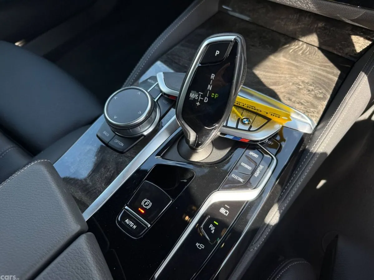 BMW 5-Series Saloon, Petrol Plug-in Hybrid, 2021, Grey