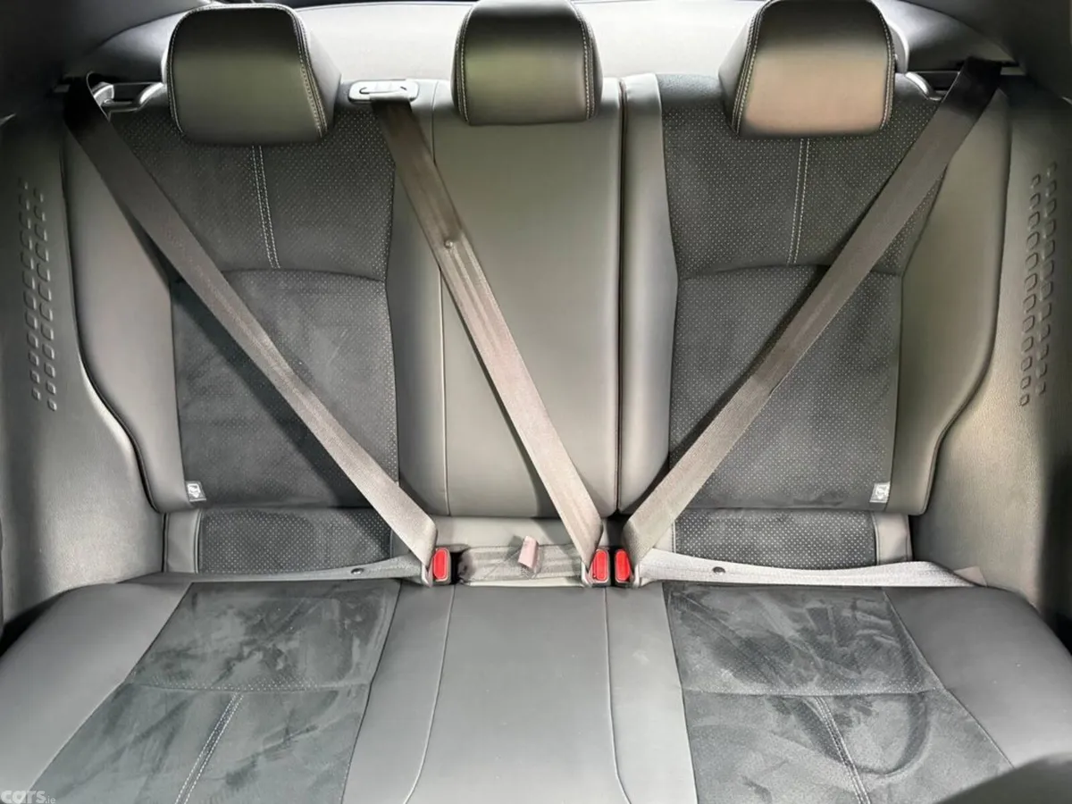 Toyota C-HR SUV, Petrol Hybrid, 2020, White