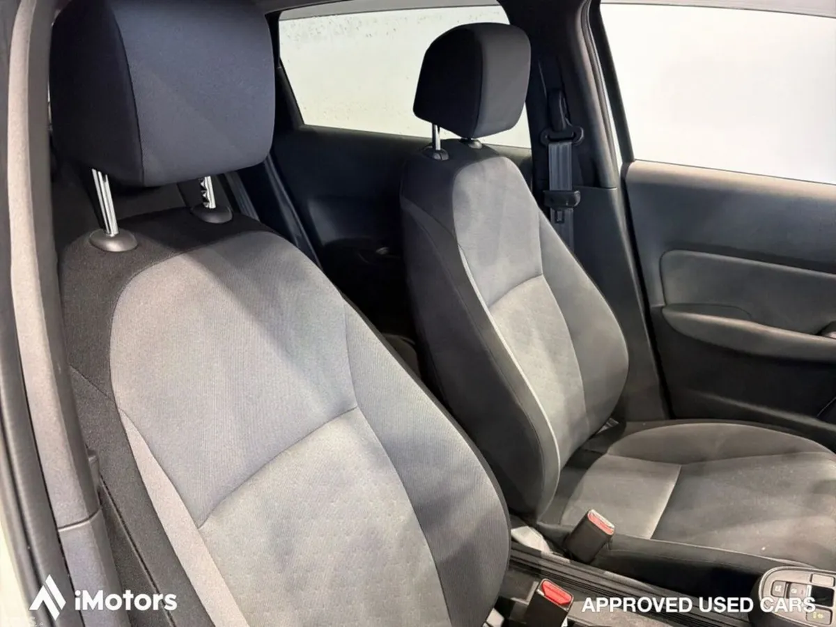 Honda Fit Hatchback, Petrol Hybrid, 2021, White