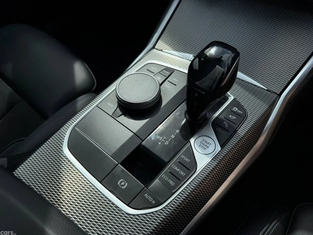 BMW 3-Series Saloon, Diesel, 2021, Blue