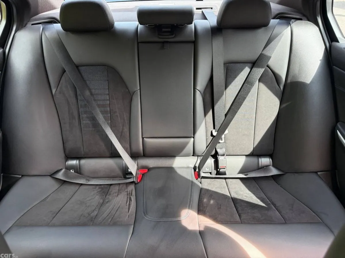 BMW 3-Series Saloon, Diesel, 2021, Blue