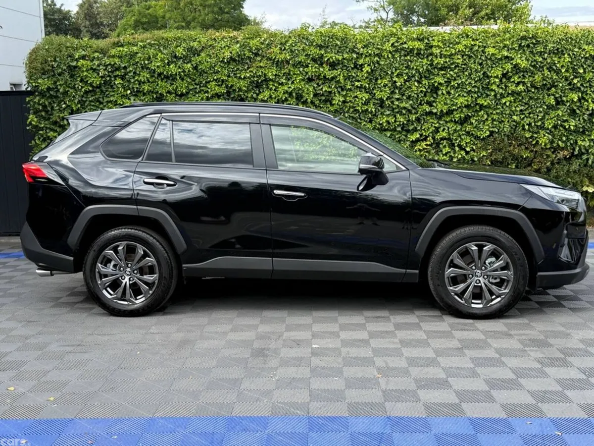 Toyota RAV4 SUV, Petrol Hybrid, 2025, Black