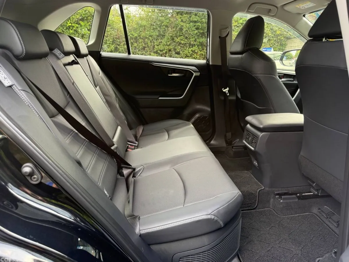 Toyota RAV4 SUV, Petrol Hybrid, 2025, Black