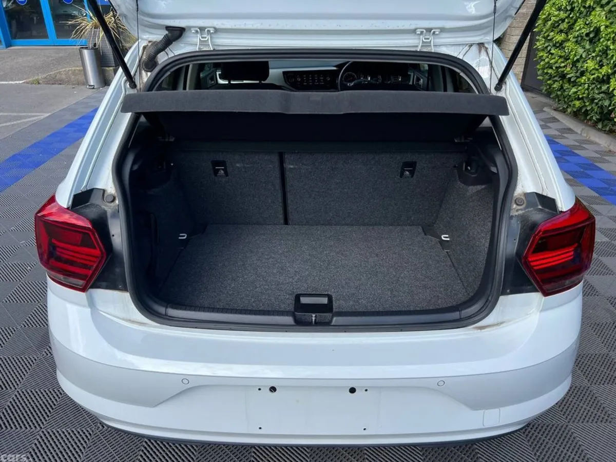 Volkswagen Polo Hatchback, Petrol, 2019, White