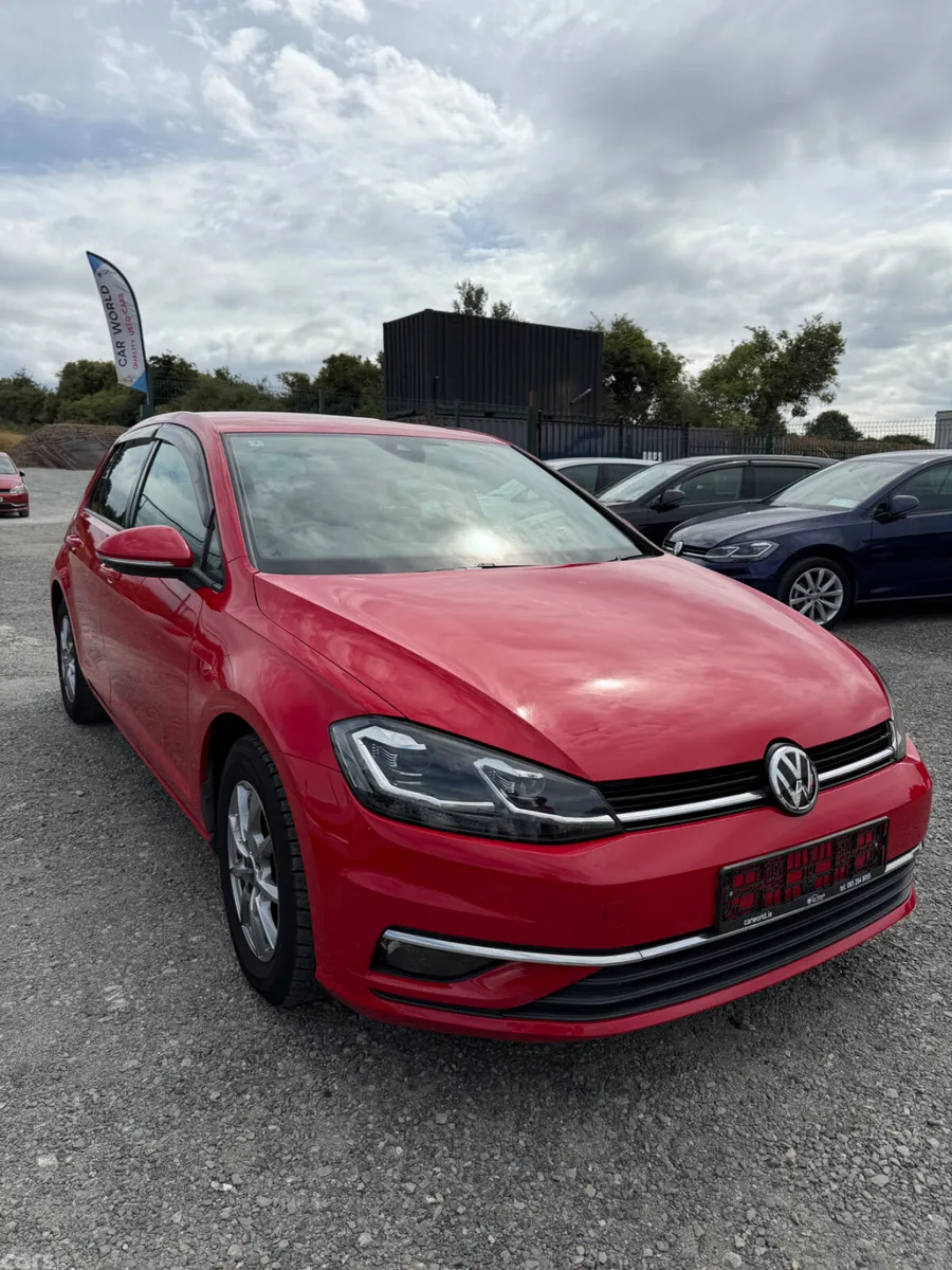 Volkswagen Golf Hatchback, Petrol, 2018, Red