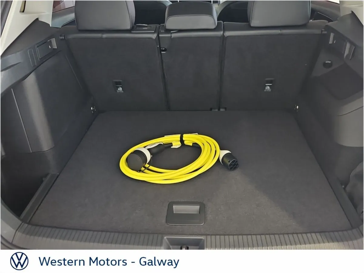 Volkswagen Tiguan SUV, Petrol Plug-in Hybrid, 2026, White