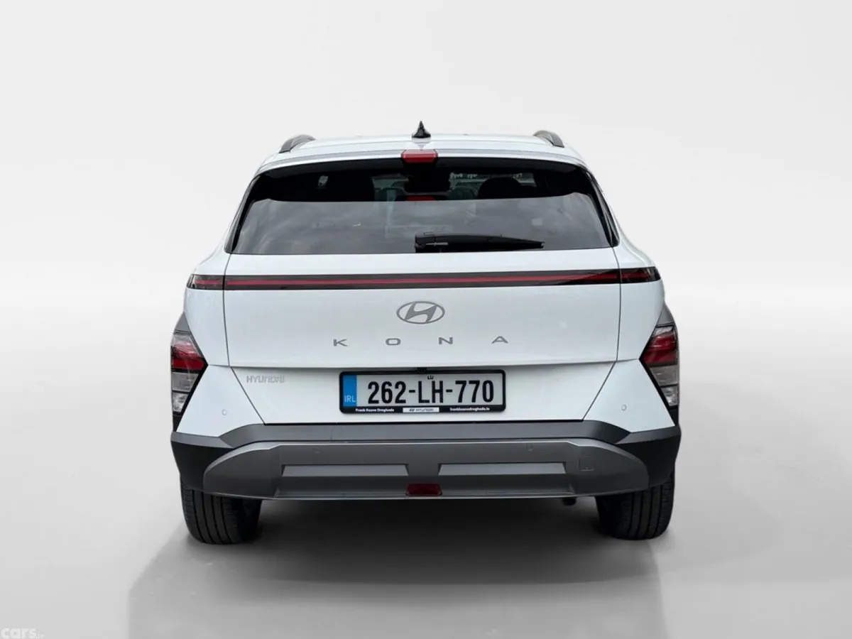 Hyundai KONA MPV, Petrol, 2026, White