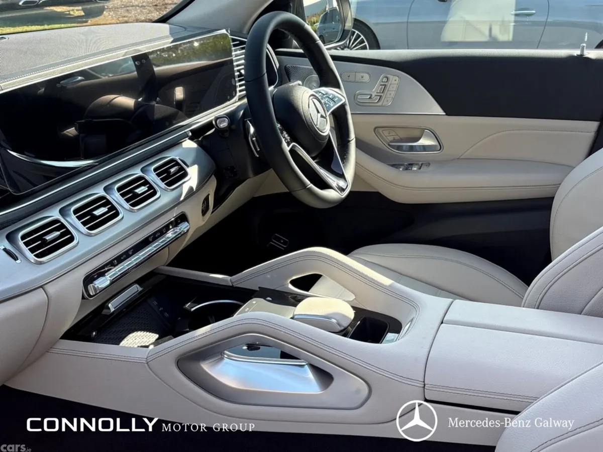 Mercedes-Benz GLE SUV, Petrol Plug-in Hybrid, 2027, Black