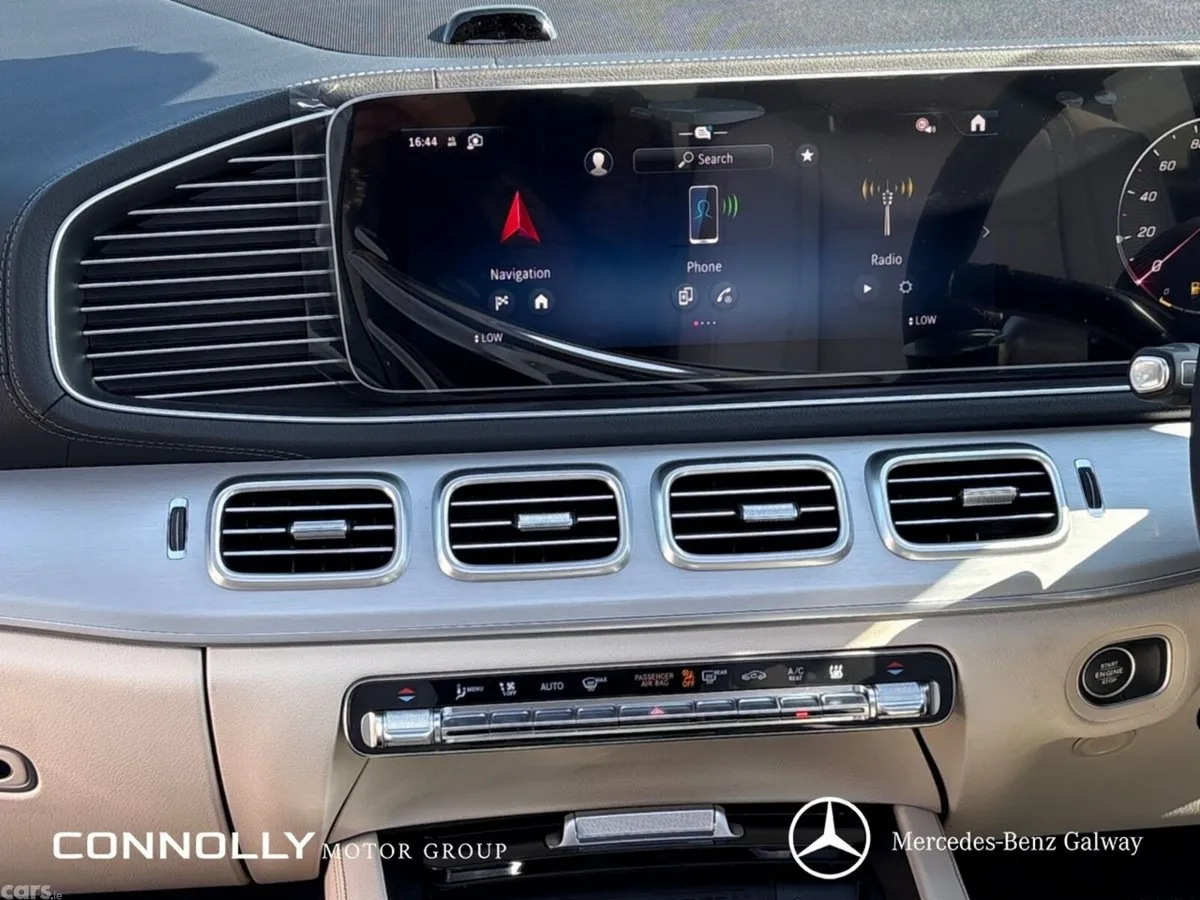 Mercedes-Benz GLE SUV, Petrol Plug-in Hybrid, 2027, Black