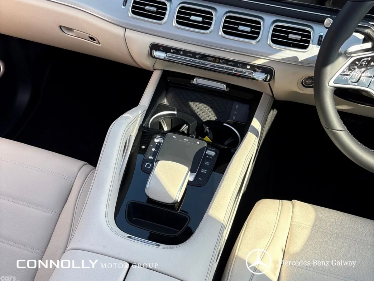 Mercedes-Benz GLE SUV, Petrol Plug-in Hybrid, 2027, Black