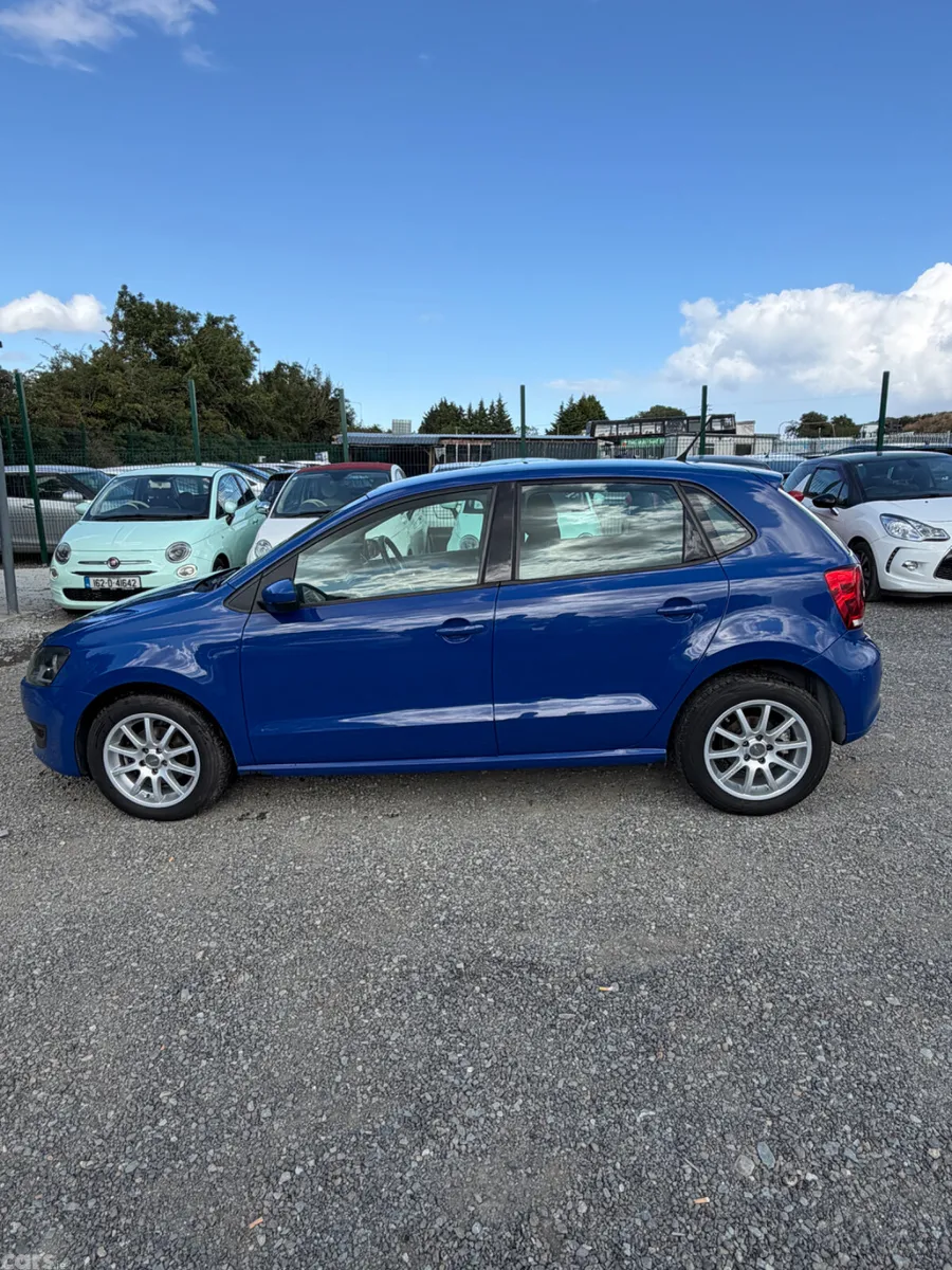 Volkswagen Polo Hatchback, Petrol, 2013, Blue