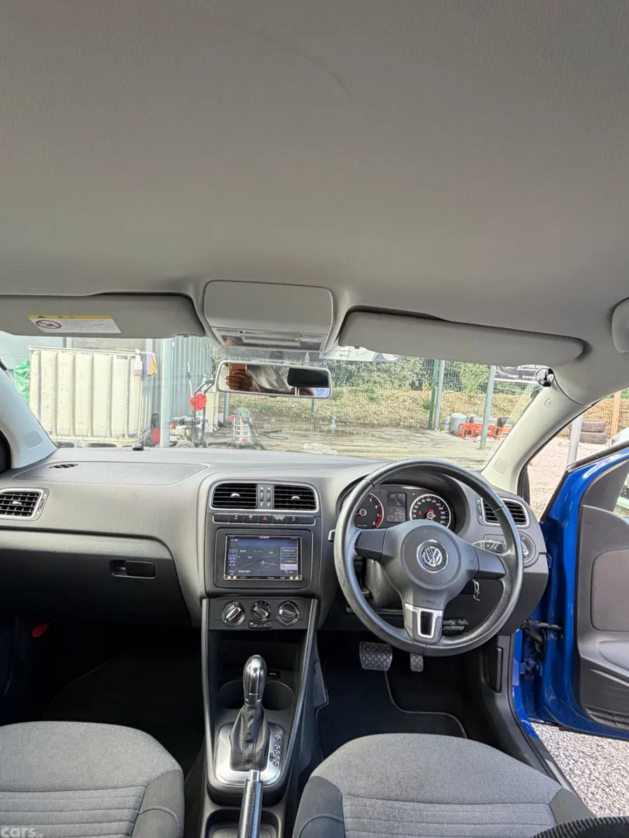 Volkswagen Polo Hatchback, Petrol, 2013, Blue
