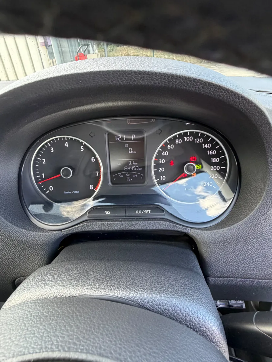 Volkswagen Polo Hatchback, Petrol, 2013, Blue
