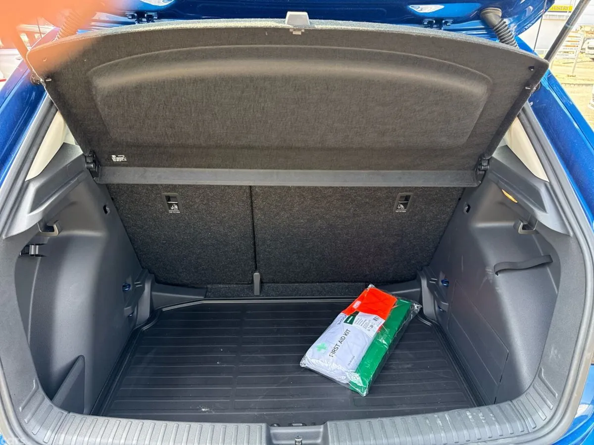 Skoda Fabia Hatchback, Petrol, 2026, Blue