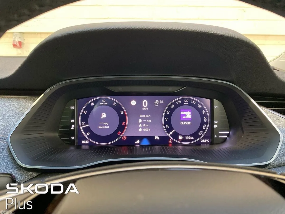 Skoda Octavia Saloon, Petrol, 2025, Black