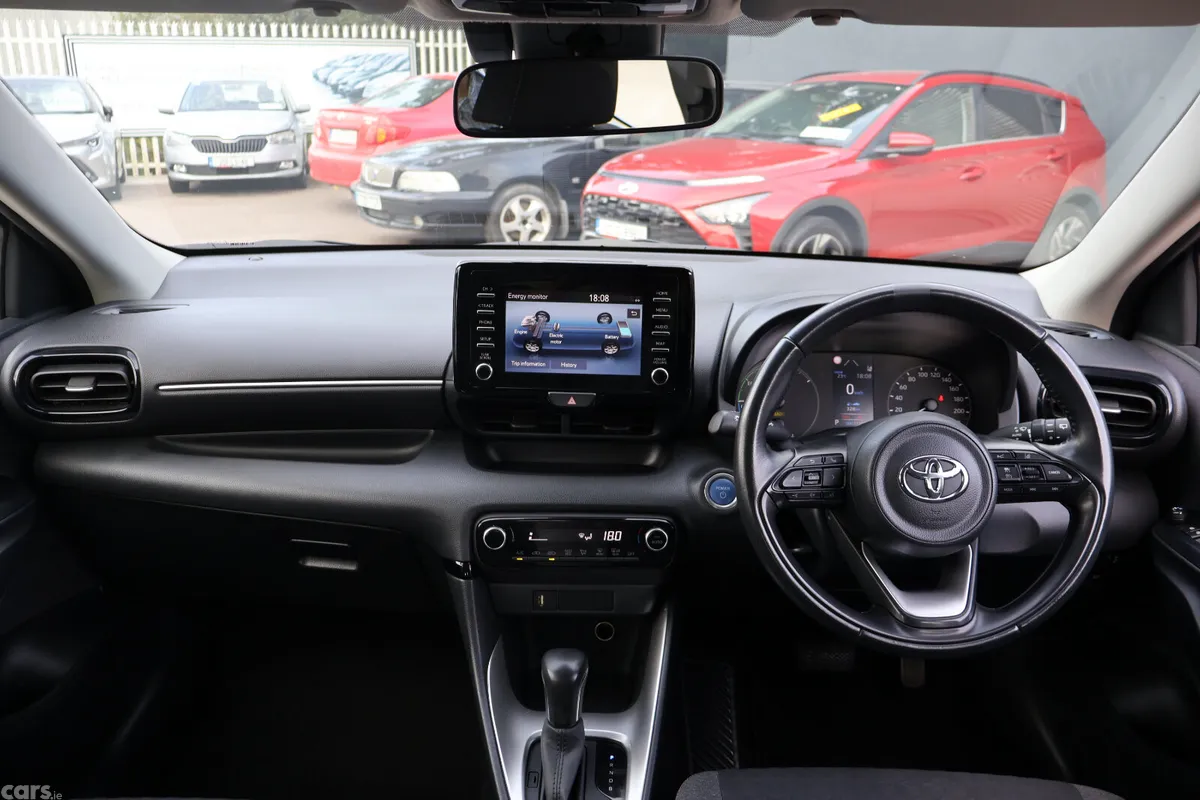 Toyota Yaris Hatchback, Petrol Hybrid, 2023, Black