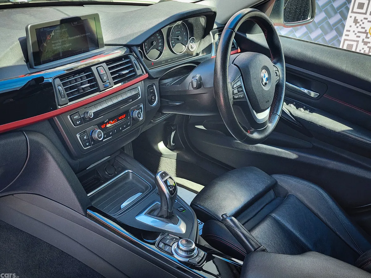 BMW 3-Series Saloon, Petrol, 2013, White