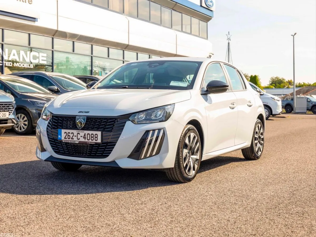 Peugeot 208 Hatchback, Petrol, 2026, White