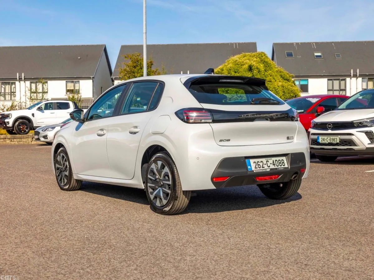 Peugeot 208 Hatchback, Petrol, 2026, White