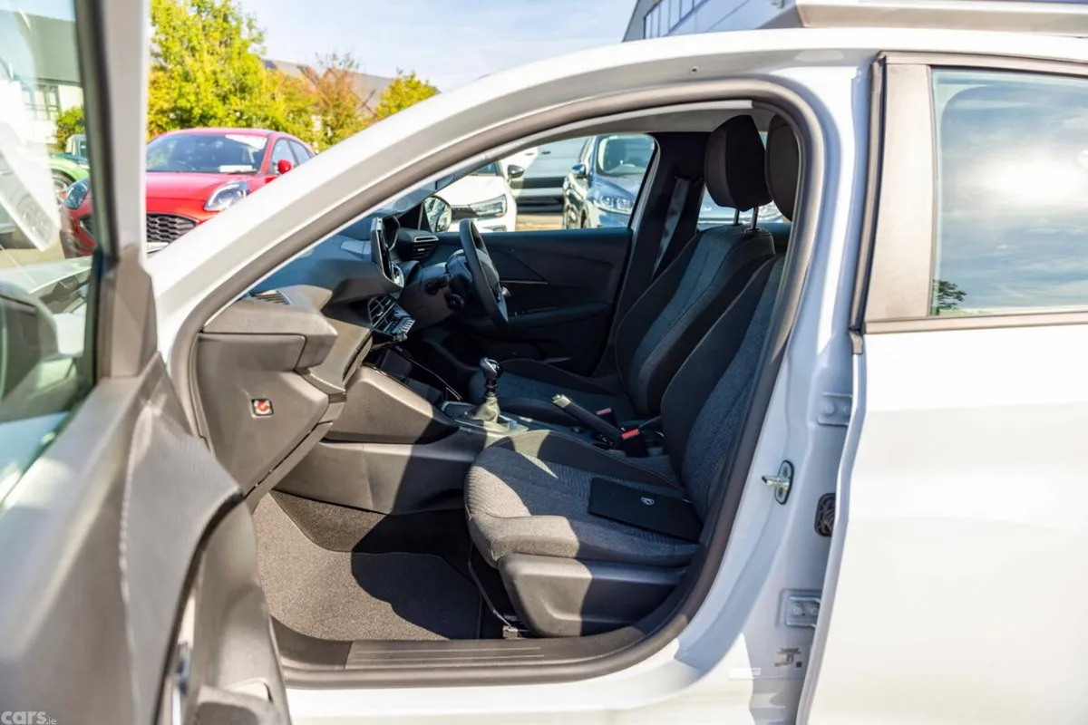 Peugeot 208 Hatchback, Petrol, 2026, White