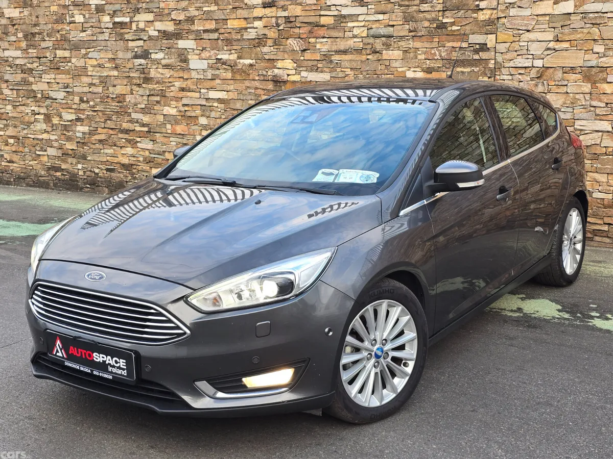 Ford Focus Hatchback, Diesel, 2016, Grey