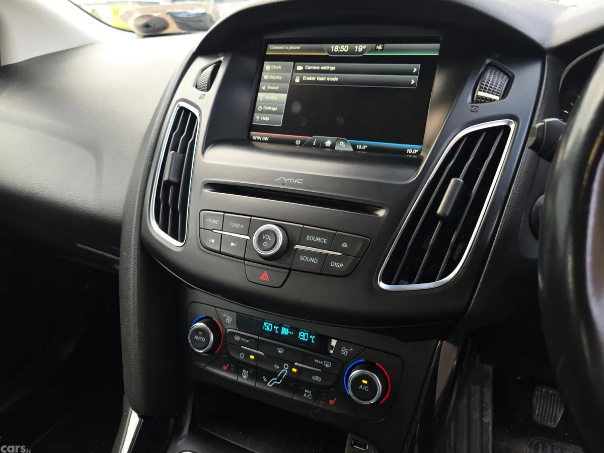 Ford Focus Hatchback, Diesel, 2016, Grey