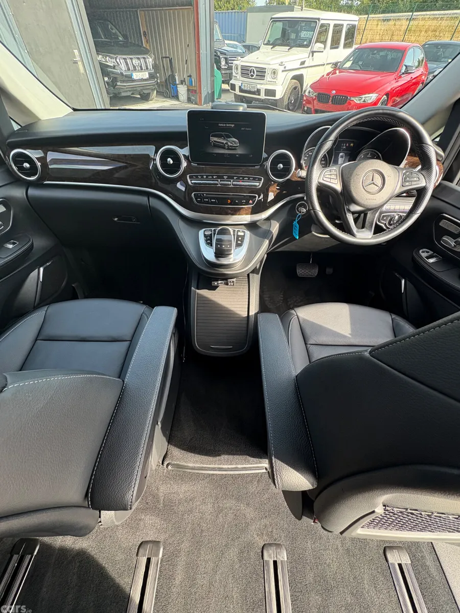 Mercedes-Benz V-Class MPV, Diesel, 2018, White