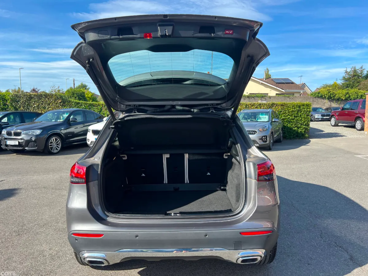 Mercedes-Benz GLA SUV, Petrol, 2023, Grey
