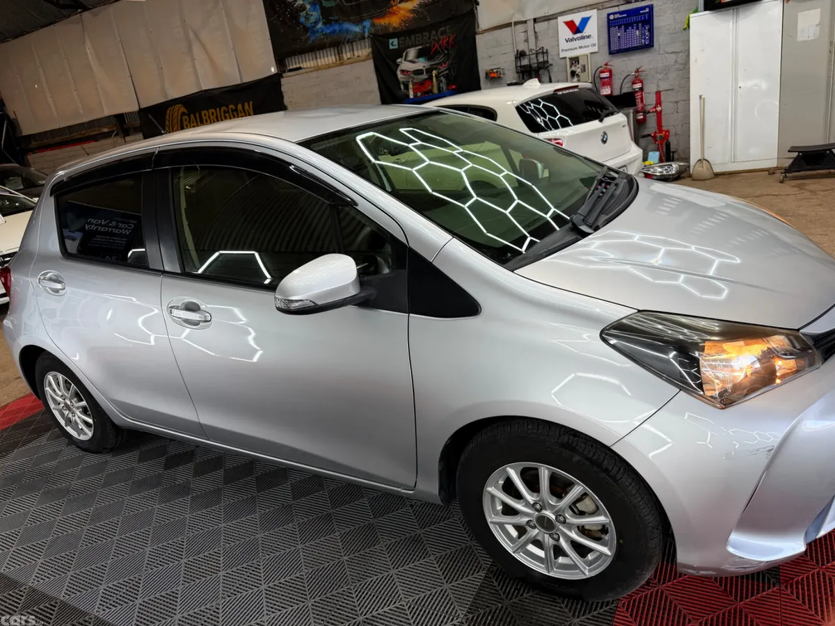 Toyota Vitz Hatchback, Petrol, 2015, Silver