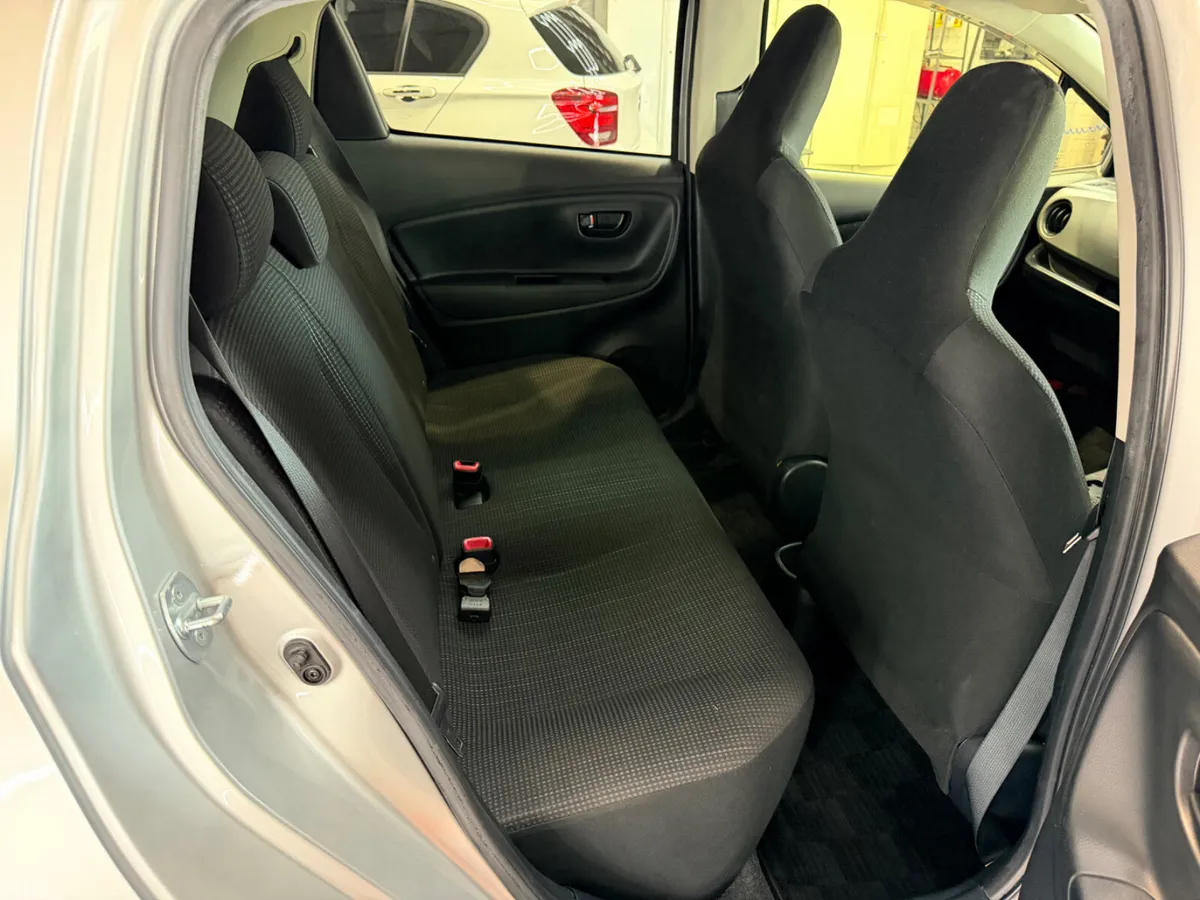 Toyota Vitz Hatchback, Petrol, 2015, Silver