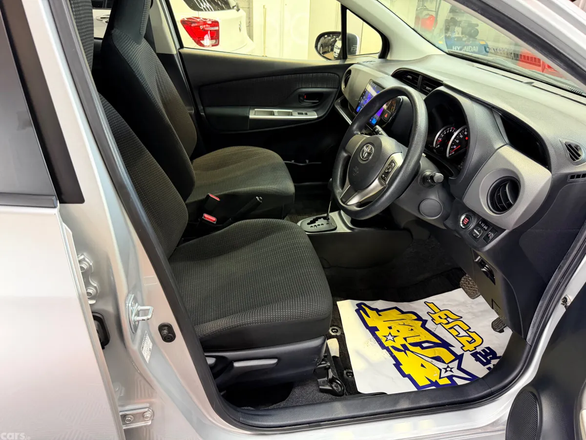 Toyota Vitz Hatchback, Petrol, 2015, Silver