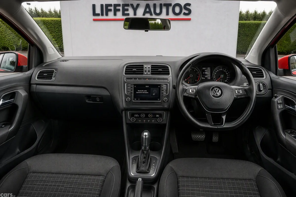 Volkswagen Polo Hatchback, Petrol, 2014, Red
