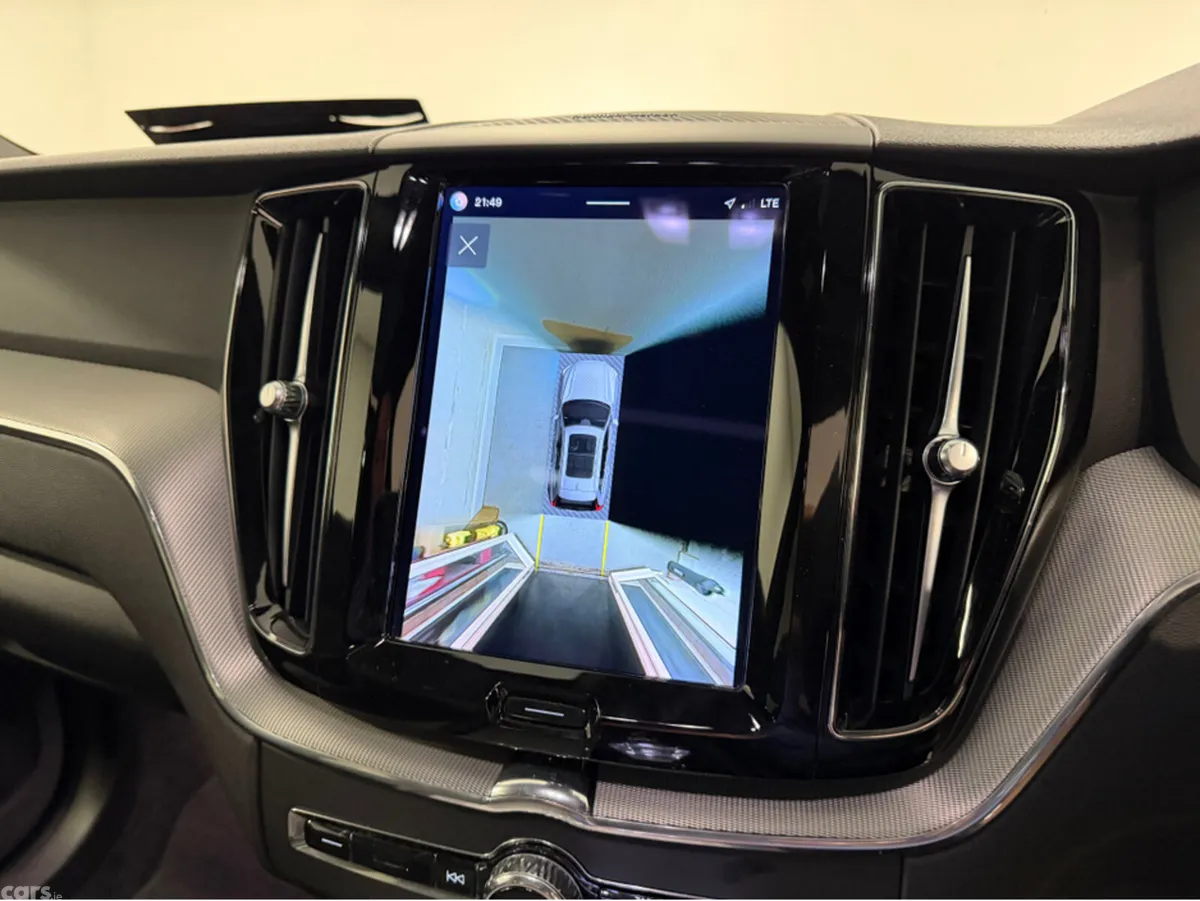 Volvo XC60 SUV, Petrol Plug-in Hybrid, 2023, Grey