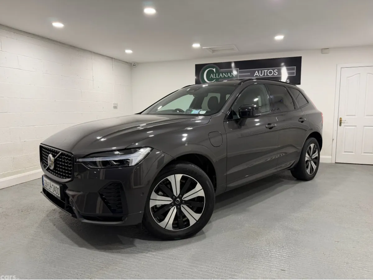 Volvo XC60 SUV, Petrol Plug-in Hybrid, 2023, Grey