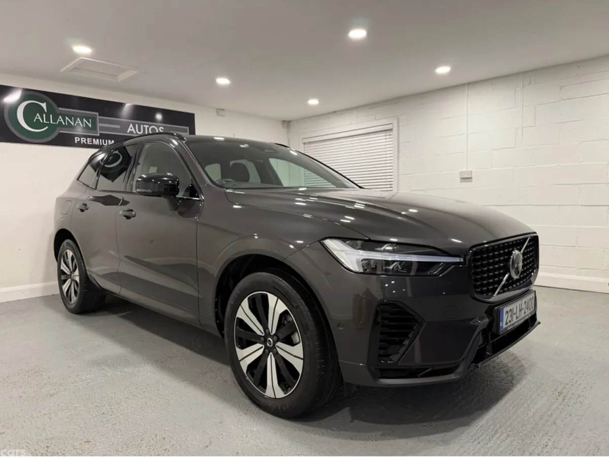 Volvo XC60 SUV, Petrol Plug-in Hybrid, 2023, Grey