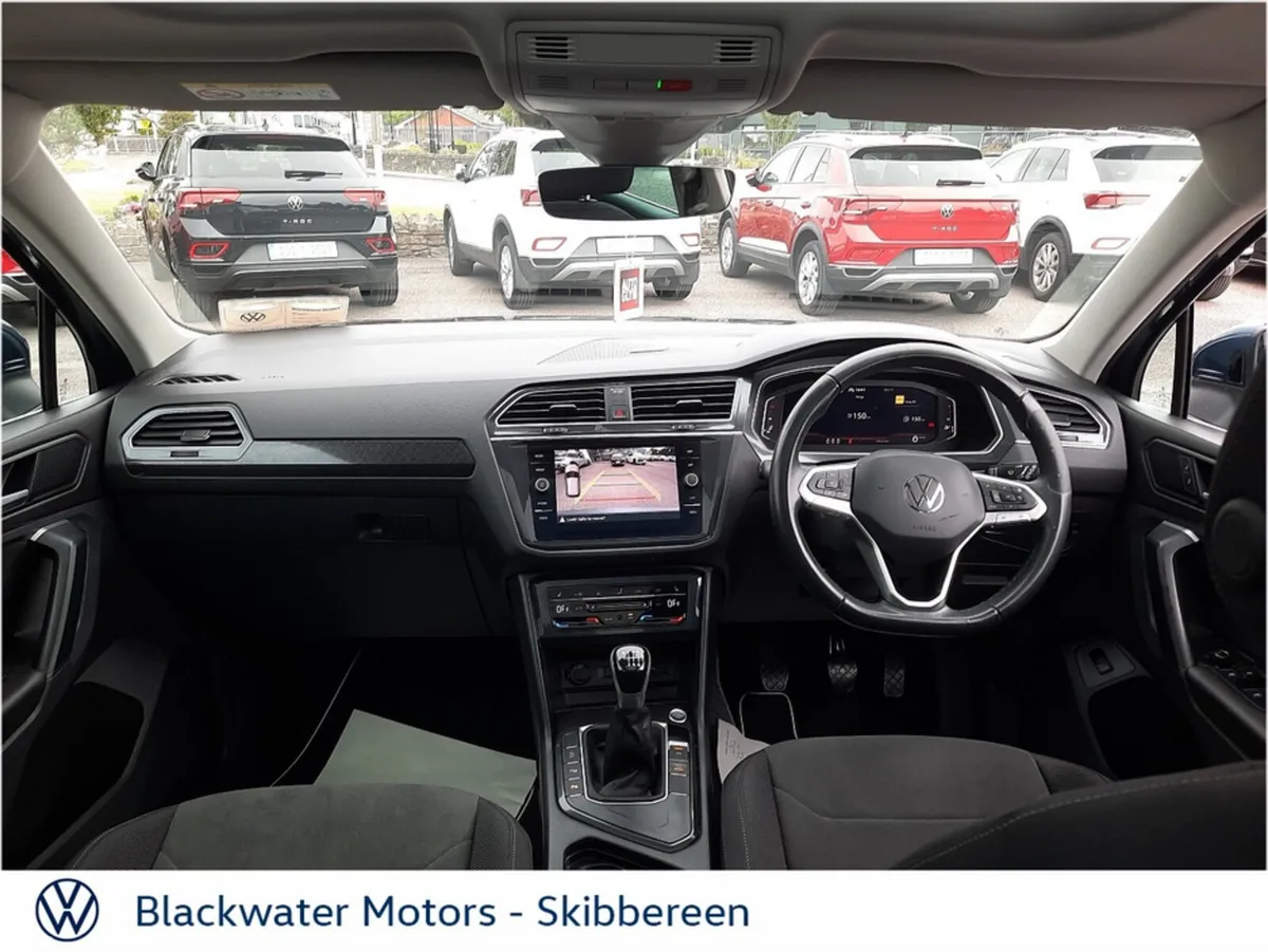 Volkswagen Tiguan Hatchback, Diesel, 2023, Blue