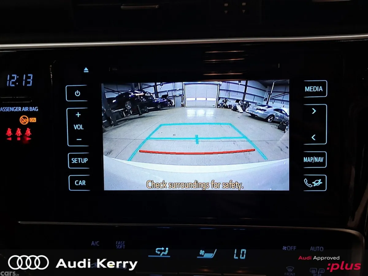 Toyota Auris MPV, Petrol Hybrid, 2018, White