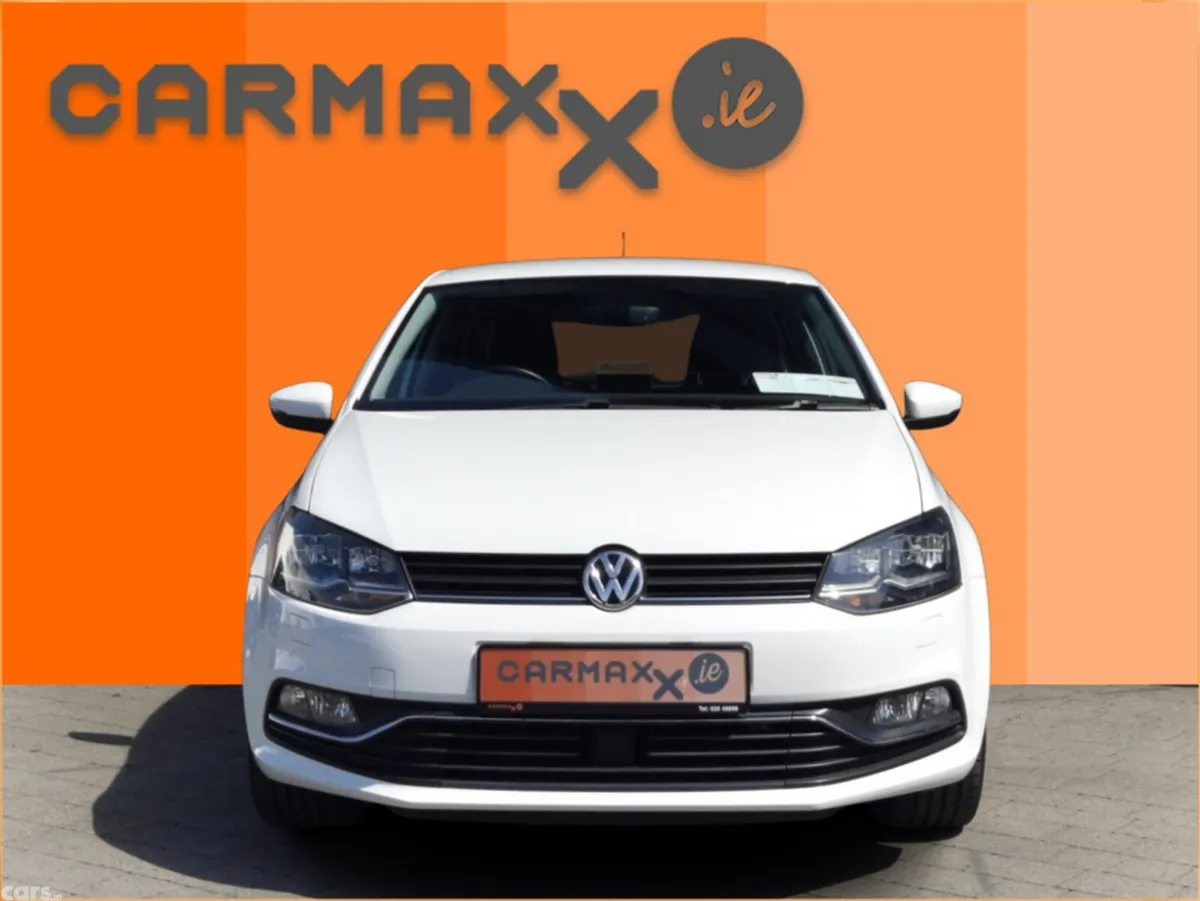 Volkswagen Polo Hatchback, Petrol, 2017, White