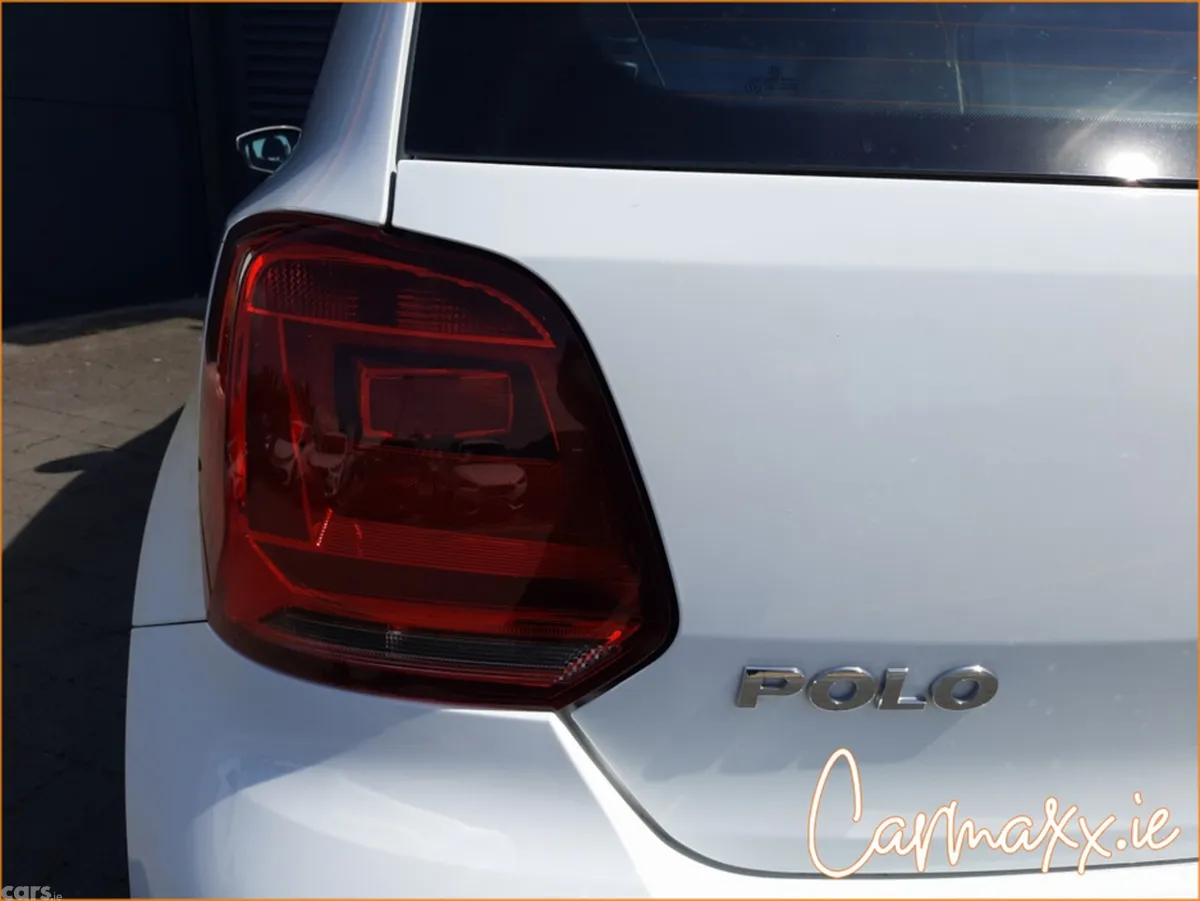 Volkswagen Polo Hatchback, Petrol, 2017, White