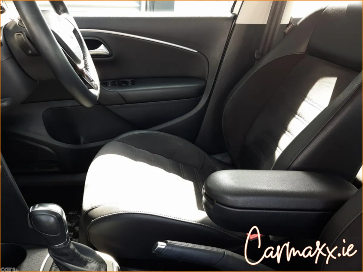 Volkswagen Polo Hatchback, Petrol, 2017, White