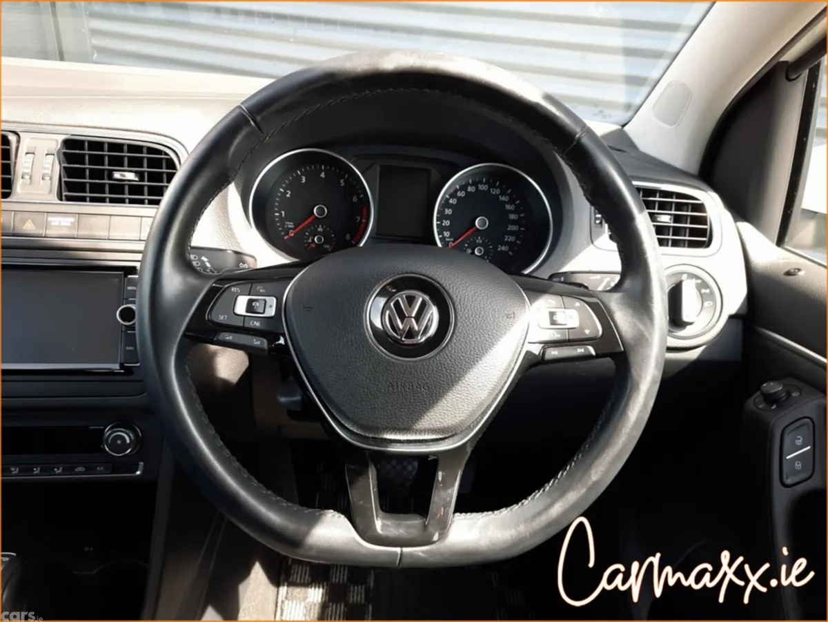 Volkswagen Polo Hatchback, Petrol, 2017, White