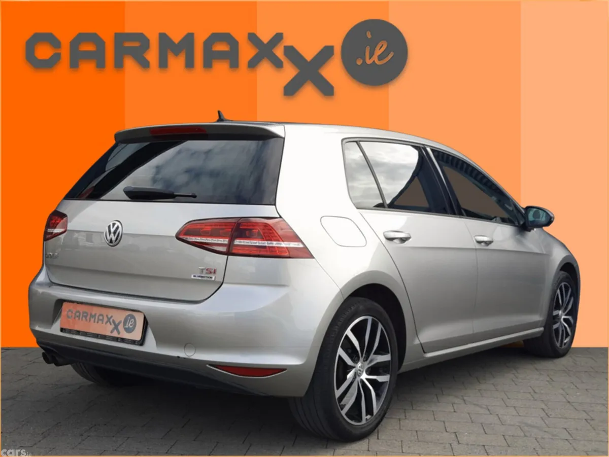 Volkswagen Golf Hatchback, Petrol, 2017, Silver