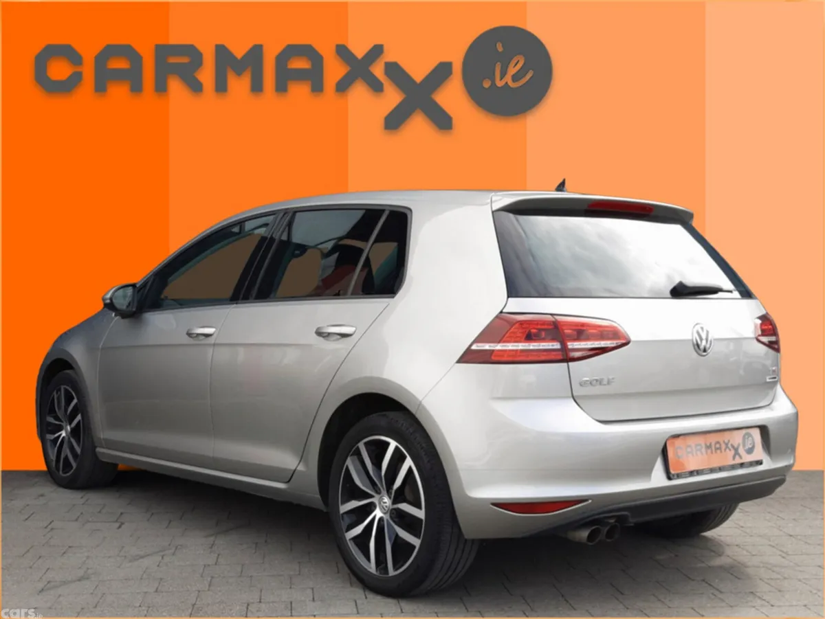 Volkswagen Golf Hatchback, Petrol, 2017, Silver