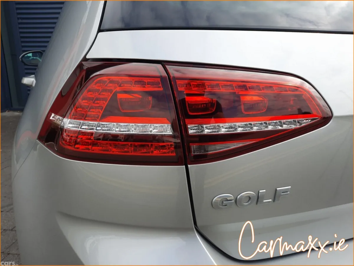 Volkswagen Golf Hatchback, Petrol, 2017, Silver