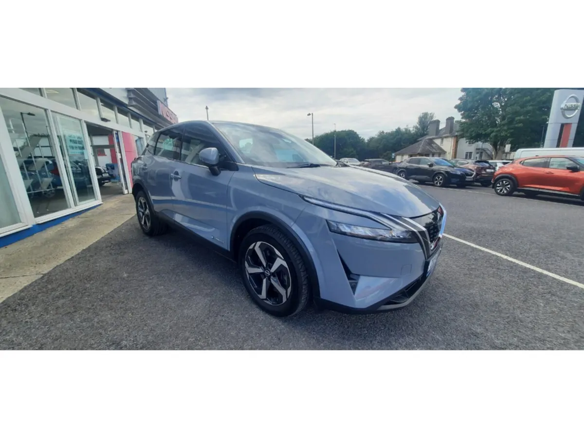 Nissan Qashqai MPV, Petrol, 2023, Grey