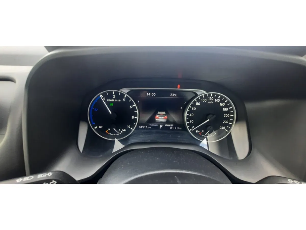 Nissan Qashqai MPV, Petrol, 2023, Grey